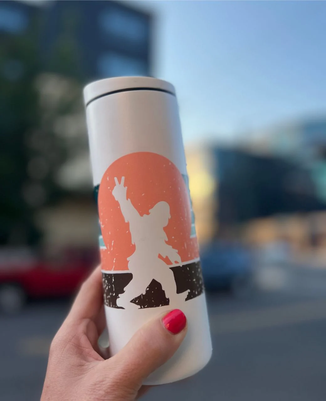 16oz MIIR Flip Traveler - 'Peace Out Big Foot' Inverse Color Scheme - Image 6